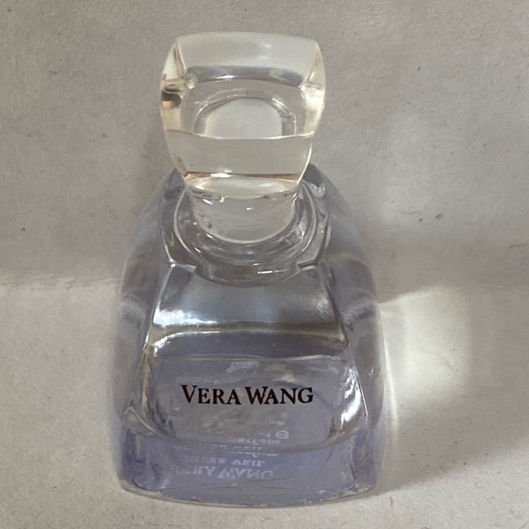 Vera Wang Sheer Veil Eau de Parfum .13 oz mini Perfume 100% Authentic - Picture 1 of 4